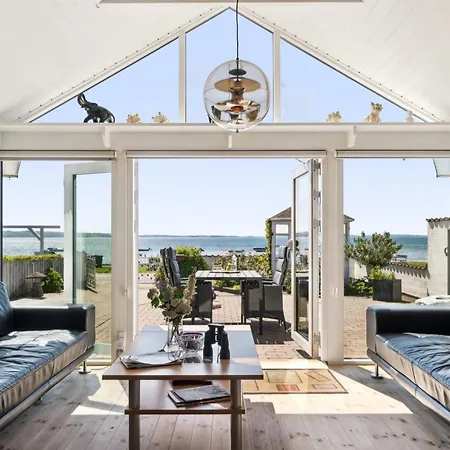 Michel - 25m From The Sea By Interhome