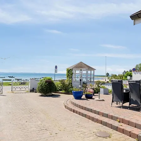 Nyaraló Michel - 25m From The Sea By Interhome *
