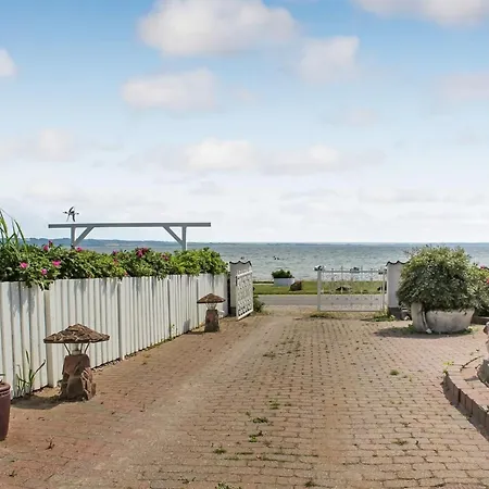 Nyaraló Michel - 25m From The Sea By Interhome Rønde