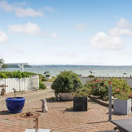 Michel - 25m From The Sea By Interhome * Rønde
